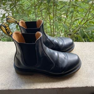 Size 9 Black Doc Marten Chelsea Boot